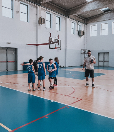 giocatori-lions-basket-brescia-campo